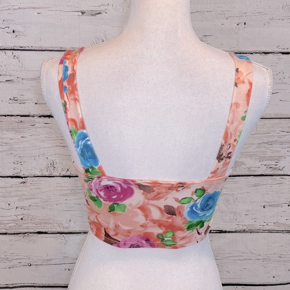 I. JOAH Tank Top Cropped Floral-Small - Picture 2 of 2